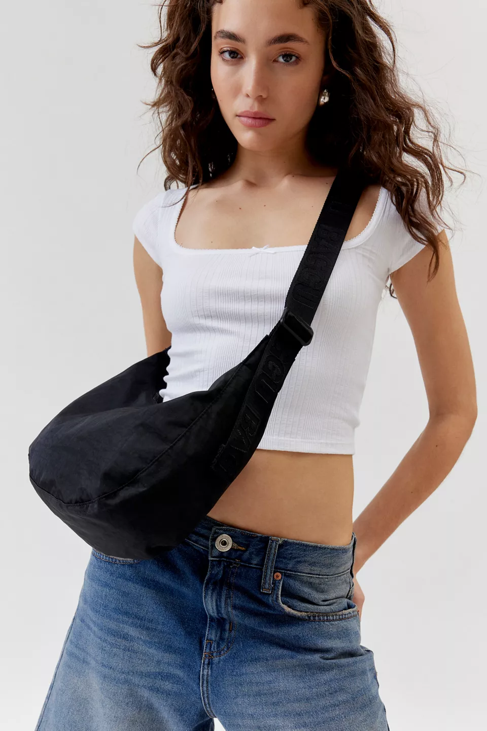 BAGGU Medium Nylon Crescent Bag